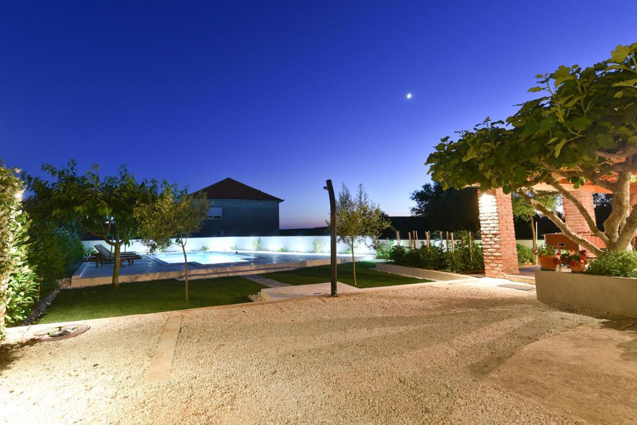 Villa Navita Augustinus With Pool Debeljak Exterior foto